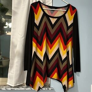 Multicolored chevron top